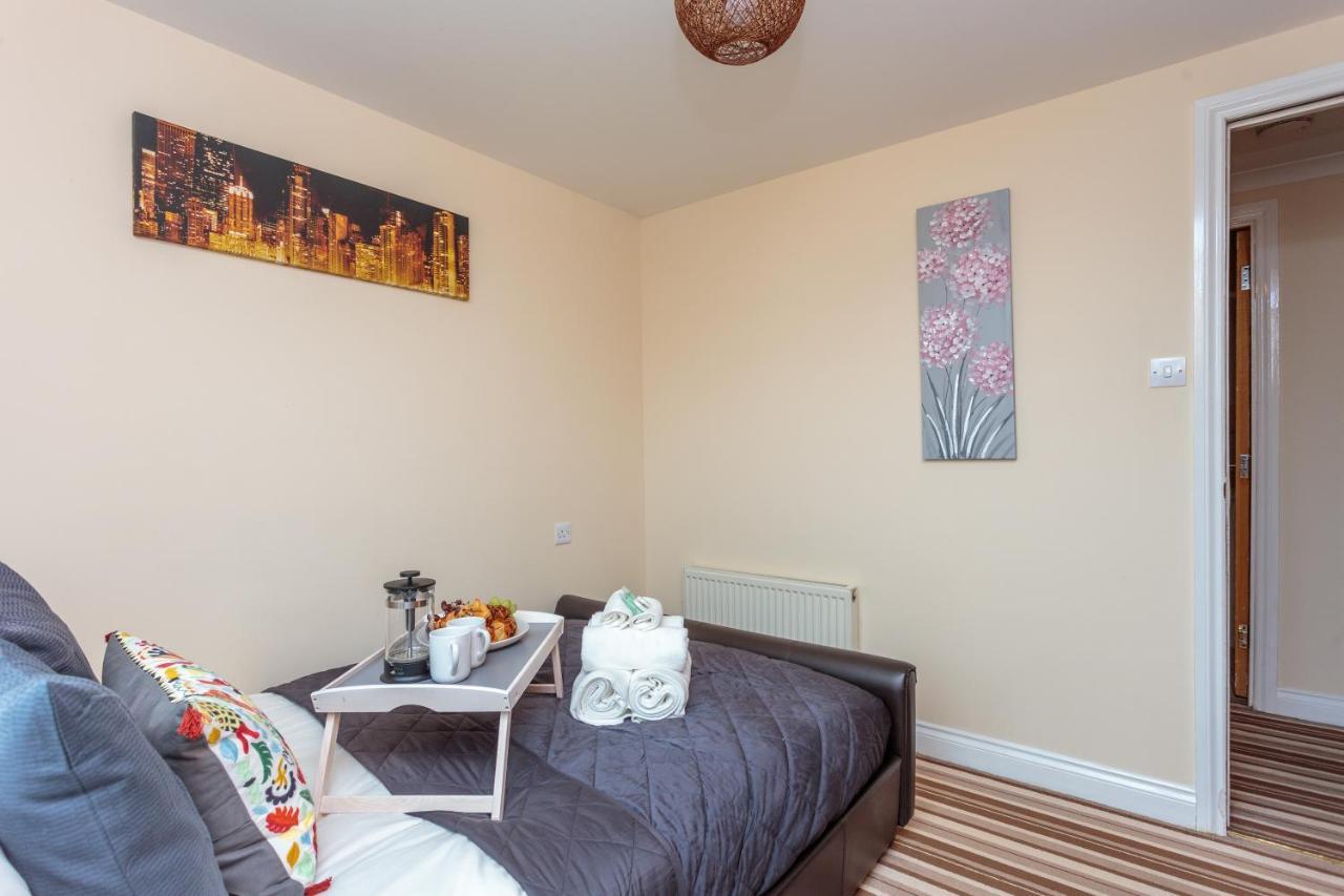 Ocean Way Apartment In Leith Edinburgh Bagian luar foto